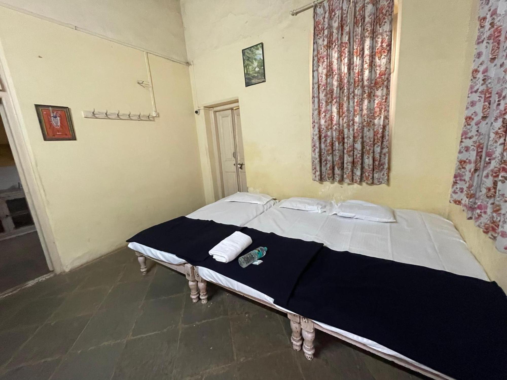The Imperial Heritage II 2 Minutes From Station And Market II Deluxe Ac Rooms II Lonavala Ngoại thất bức ảnh